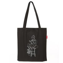 Baghashtag Siyah Bez Çanta Taburede Oturan Kız Baskılı