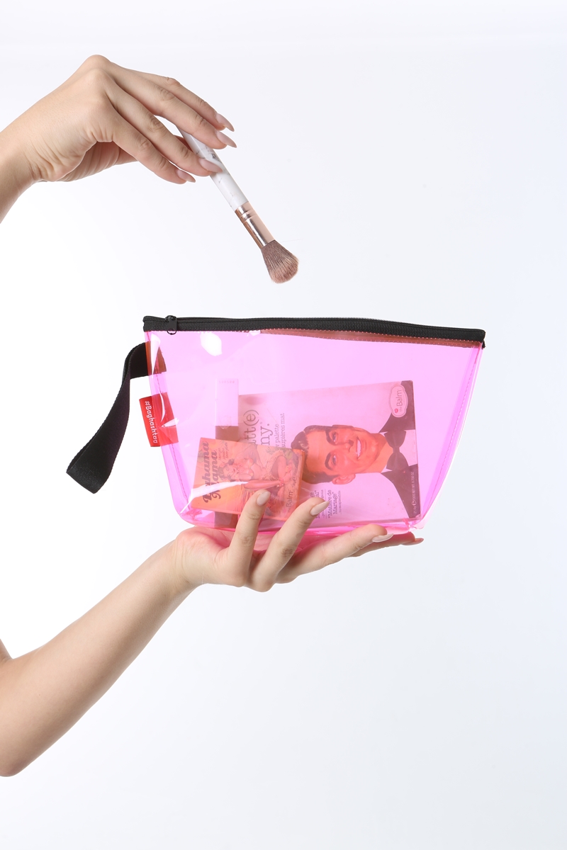 Baghashtag Pembe Şeffaf Üçgen Form Makyaj Çantası - Görsel 8